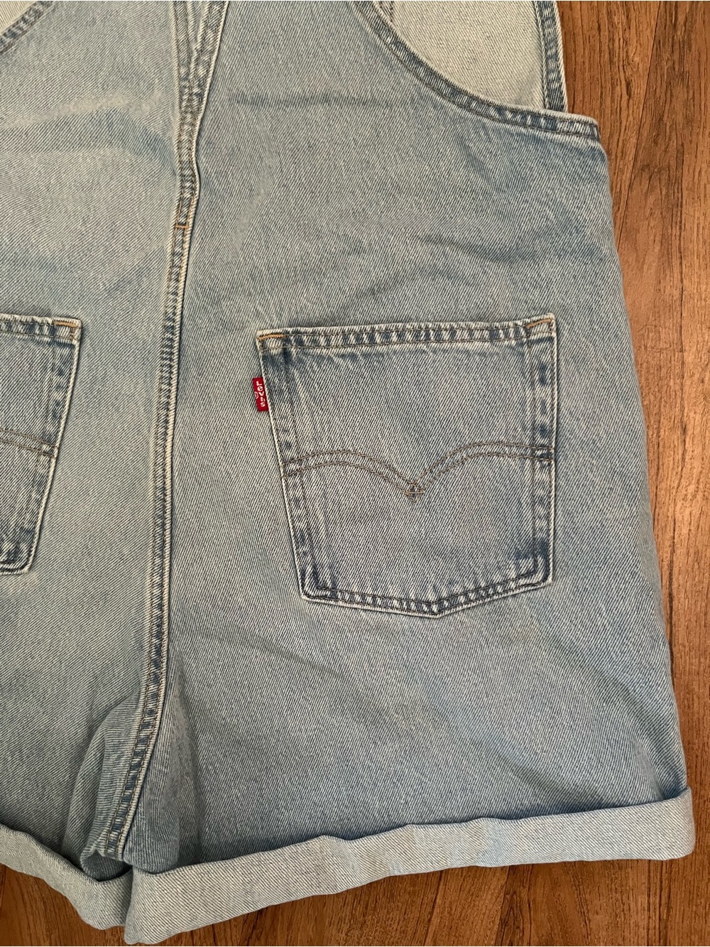 NWT Levi’s Vintage Cuffed Overall Shorts - Picture 11 of 13